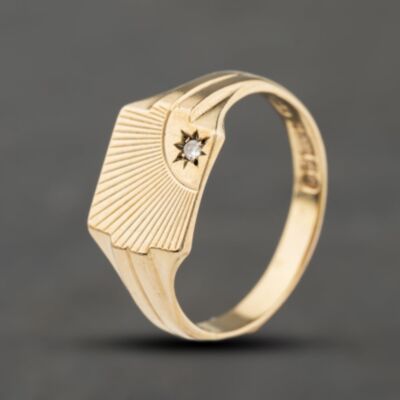 Pre-Owned 9ct Yellow Gold Diamond Set Square Signet Ring 41342492