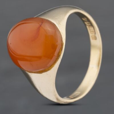 Pre-Owned Vintage 9ct Yellow Gold Agate Oval Signet Ring 41382691
