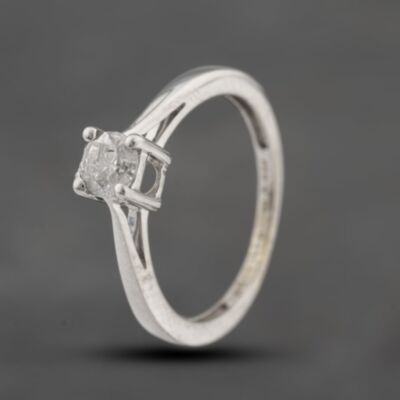 Pre-Owned 18ct White Gold 0.25ct Brilliant Cut Diamond Solitaire Ring 41382789