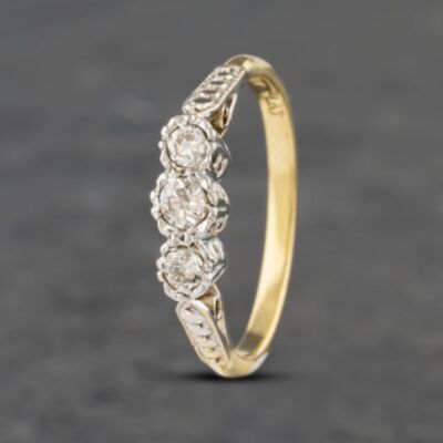 Pre-Owned Vintage Yellow Gold 0.25ct Brilliant Cut Diamond Platinum Head Three Stone Ring 41382806