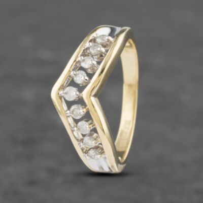 Pre-Owned 9ct Yellow Gold 0.25ct Brilliant Cut Diamond Nine Stone Half Wishbone Ring 41382820