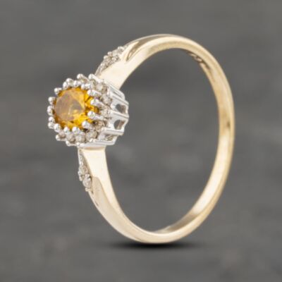 Pre-Owned 9ct Yellow Gold Citrine & Diamond Oval Cluster Ring 41382884
