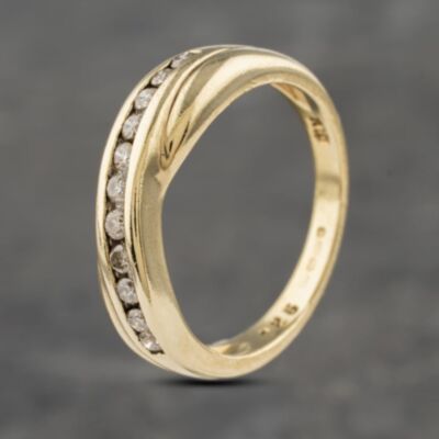Pre-Owned 9ct Yellow Gold 0.25ct Brilliant Cut Diamond Crossover Half Eternity Ring 41383024