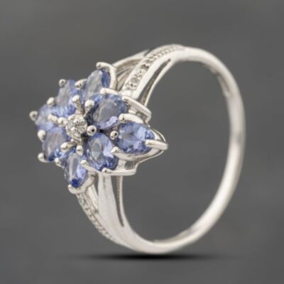 Pre-Owned 9ct White Gold Tanzanite & Diamond Cluster Ring 41383623