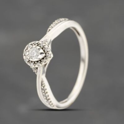 Pre-Owned 9ct White Gold 0.12ct Brilliant Cut Diamond Pear Shape Cluster Ring 41383690