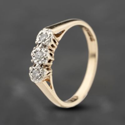 Pre-Owned 9ct Yellow Gold Brilliant Cut Diamond Three Stone Ring 41383888