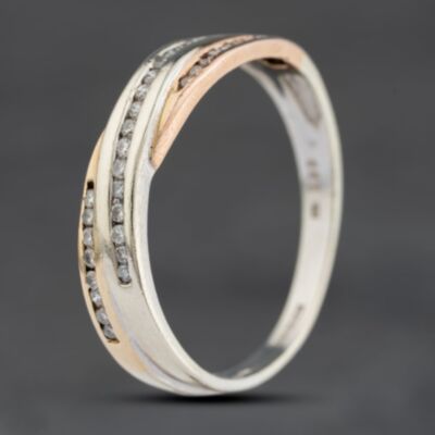 Pre-Owned 9ct White Gold 0.28ct Brilliant Cut Diamond Crossover Ring 41383934