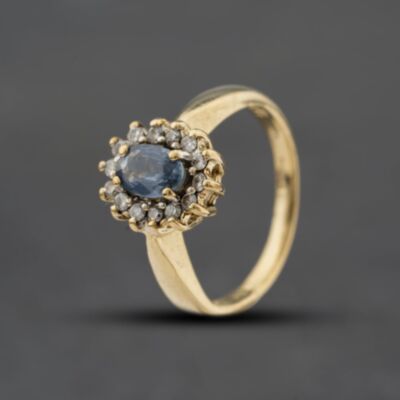 Pre-Owned 9ct Yellow Gold Blue Topaz & Brilliant Cut Diamond Oval Cluster Ring 41384121