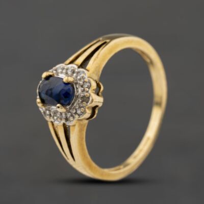 Pre-Owned 9ct Yellow Gold Sapphire & 0.10ct Diamond Oval Cluster Ring 41384509