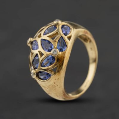 Pre-Owned 9ct Yellow Gold Diamond & Iolite Dome Flower Pattern Dress Ring 41384758