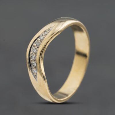 Pre-Owned 9ct Yellow Gold 0.04ct Brilliant Cut Diamond Shaped Ring 41385005