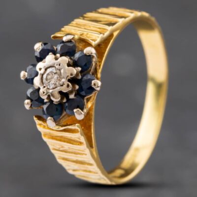 Pre-Owned 18ct Yellow Gold Sapphire & Diamond Flower Bark Textured Cluster Ring 41481422