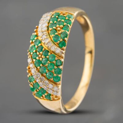 Pre-Owned 9ct Yellow Gold 0.51ct Emerald & 0.18ct Single Cut Diamond Dress Ring 41481556