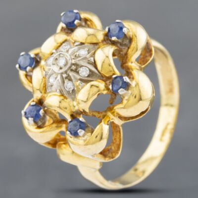 Pre-Owned 18ct Yellow Gold Sapphire & Diamond Cluster Ring 41481602