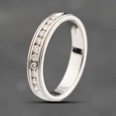 Pre-Owned 14ct White Gold 0.25ct Brilliant Cut Diamond Half Eternity Ring 41481830