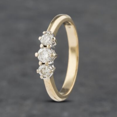 Pre-Owned 9ct Yellow Gold 0.50ct Brilliant Cut Diamond Three Stone Ring 41481886