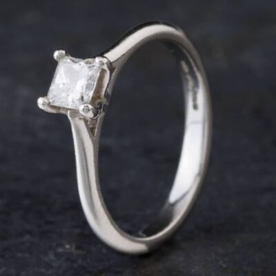 Pre-Owned Platinum 0.33ct Princess Cut Diamond Solitaire Ring 4148189