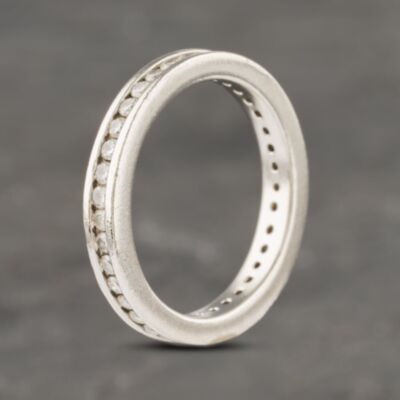 Pre-Owned Platinum 0.55ct Brilliant Cut Diamond Channel Set Full Eternity Ring 41481903