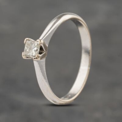 Pre-Owned 18ct White Gold 0.25ct Princess Cut Diamond Solitaire Ring 41482033