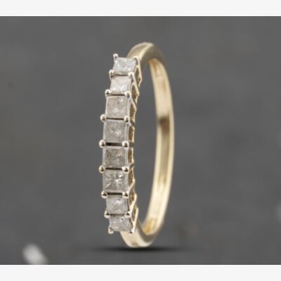Pre-Owned 9ct Yellow Gold 0.50ct Princess Cut Diamond Half Eternity Ring 41482238