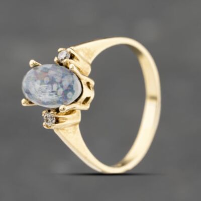 Pre-Owned Vintage Yellow Gold Opal Doublet & Diamond Oval Dress Ring 41482350