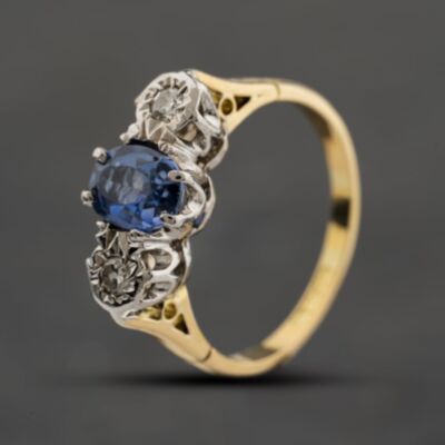 Pre-Owned Vintage Yellow Gold Sapphire & 0.08ct Diamond Three Stone Ring 41482539