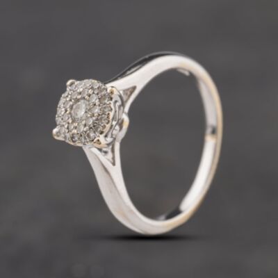 Pre-Owned 18ct White Gold 0.25ct Brilliant Cut Diamond Cluster Ring 41482723