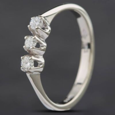 Pre-Owned 18ct White Gold Diamond Three Stone Ring 4158684