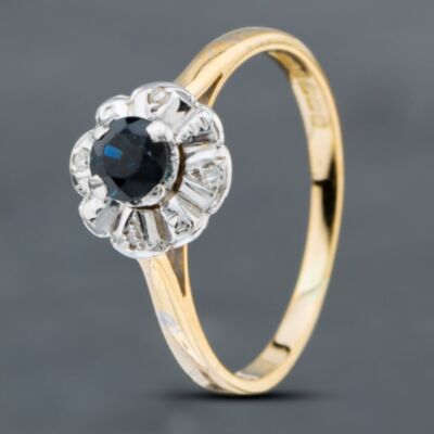 Pre-Owned Vintage 18ct Yellow Gold Sapphire & Single Cut Diamond Cluster Ring 41671371