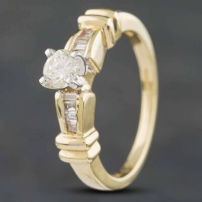 Pre-Owned 14ct Yellow Gold 0.32ct Brilliant Cut Diamond Shoulder Set Solitaire Ring 43121001