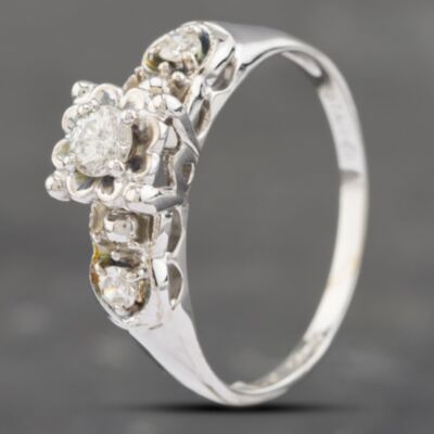 Pre-Owned 9ct White Gold 0.23ct Brilliant Cut Diamond Solitaire Ring 43121137