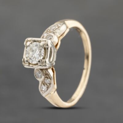 Pre-Owned 9ct Two Colour Gold 0.25ct Brilliant Cut Diamond Shoulder Set Solitaire Ring 43121221