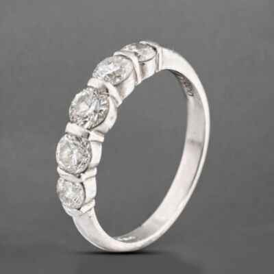 Pre-Owned Platinum 1.27ct Brilliant Cut Diamond Graduated Five Stone Ring 43121289