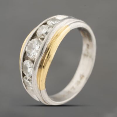 Pre-Owned Platinum 1.02ct Brilliant Cut Diamond Gradulated Channel Set Five Stone Ring 43121294