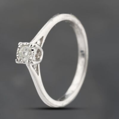 Pre-Owned 9ct White Gold 0.10ct Brilliant Cut Diamond 4 Claw Solitaire Ring 43121310