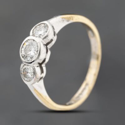 Pre-Owned 18ct Yellow Gold 0.33ct Brilliant Cut Diamond Rub Over Set Three Stone Ring 43121315
