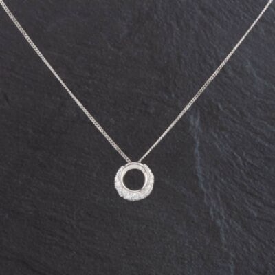 Pre-Owned Platinum Graduated Round Diamond Pendant 4314003