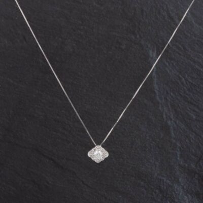 Pre-Owned 9ct White Gold Fancy Diamond Cluster Pendant 4314004