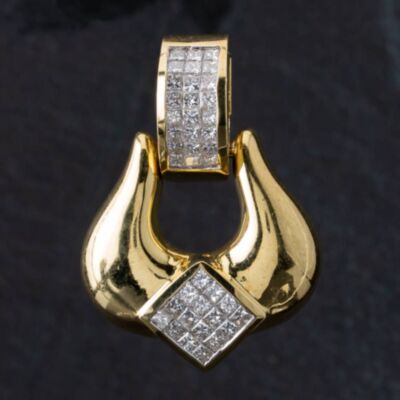 Pre-Owned 18ct Yellow Gold 1.80ct Princess Cut Diamond Fancy Loose Pendant 4314057