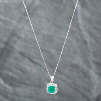 Pre-Owned Platinum 0.81ct Cushion Cut Emerald & 0.29ct Brilliant Cut Diamond Pendant & 16-18 Inch Box Chain 43141177