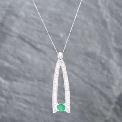 Pre-Owned 18ct White Gold Emerald & Baguette Cut Diamond Wishbone Pendant & 18 Inch Curb Chain 43141179