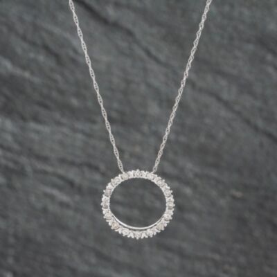 Pre-Owned 9ct White Gold 0.25ct Diamond Open Circle Pendant & 18 Inch Prince Of Wales Chain 43141198