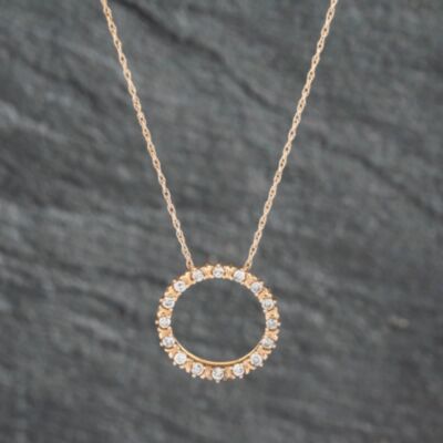 Pre-Owned 9ct Yellow Gold 0.25ct Diamond Open Circle Pendant & 18 Inch Prince Of Wales Chain 43141200