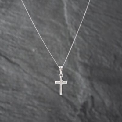 Pre-Owned White Gold Plain Cross Pendant & 18 Inch Curb Chain 43141262