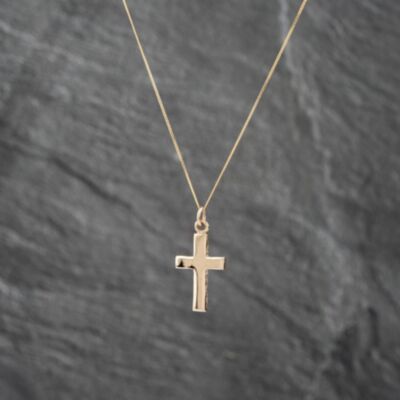 Pre-Owned 9ct Yellow Gold Plain Cross Pendant & 18 Inch Curb Chain 43141273