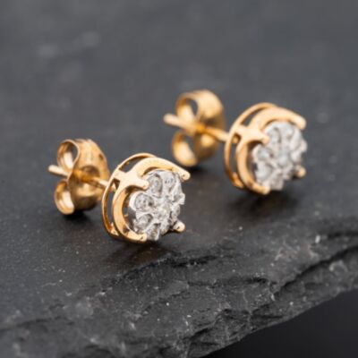 Pre-Owned 9ct Yellow Gold 0.25ct Brilliant Cut Diamond Cluster Stud Earrings 43171206