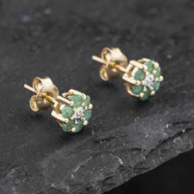 Pre-Owned 9ct Yellow Gold 0.42ct Emerald & Diamond Round Cluster Stud Earrings 43171325