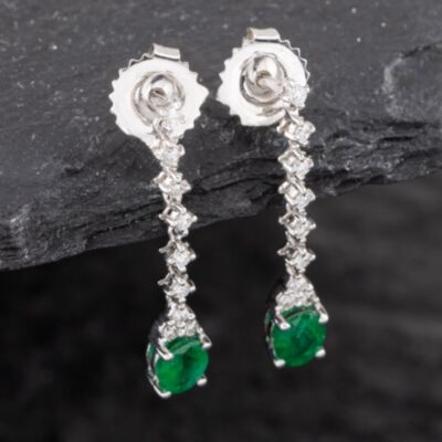 Pre-Owned 18ct White Gold 0.60ct Emerald & 0.18ct Brilliant Cut Diamond 24mm Dropper Earrings 43171369