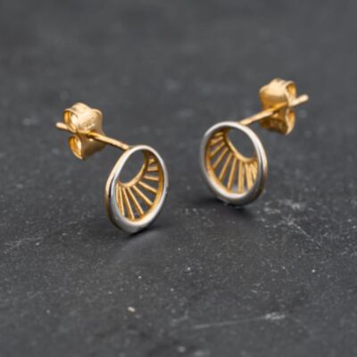 Pre-Owned Two Colour Gold 9.5mm Stud Earrings 43171444