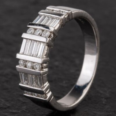 Pre-Owned Platinum 7 Row Diamond Fancy Band Ring 4328555
